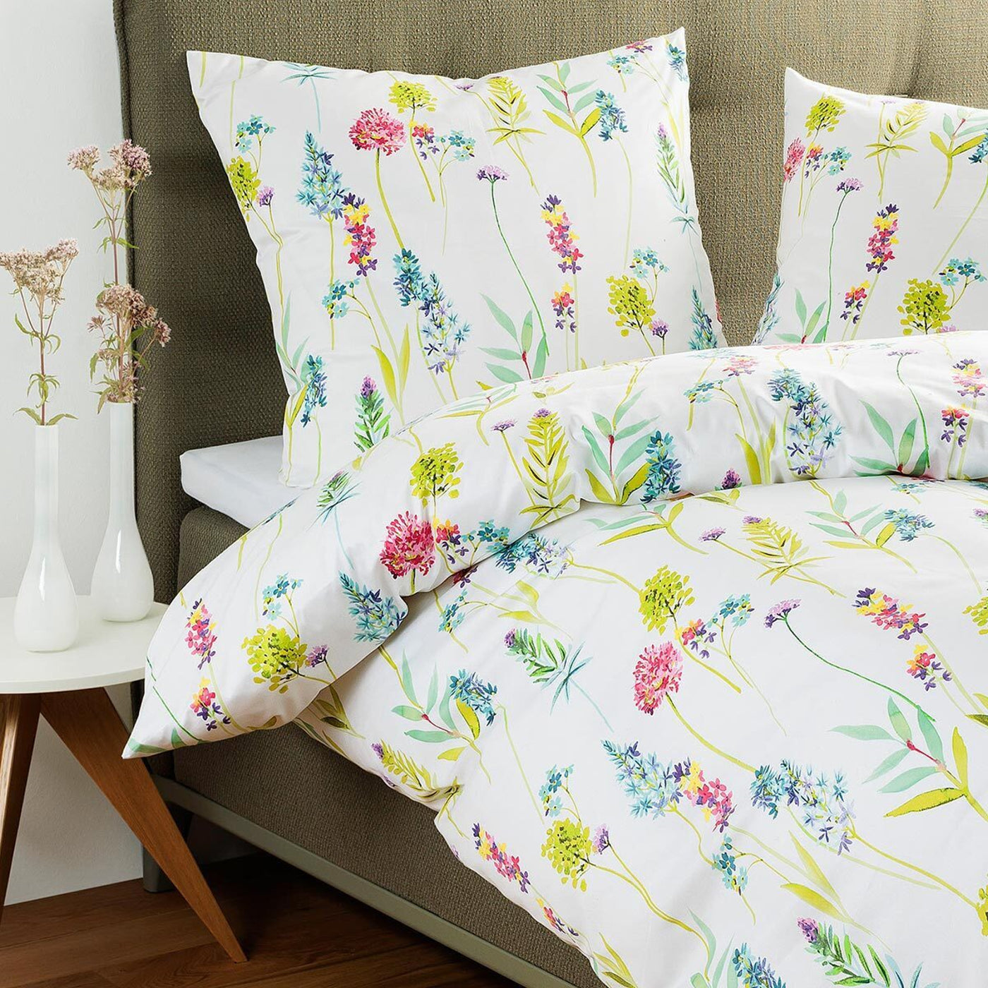 Janine Mako Satin Bettwäsche Palermo 31161-09 Weiß Bunt Blumen 135x200