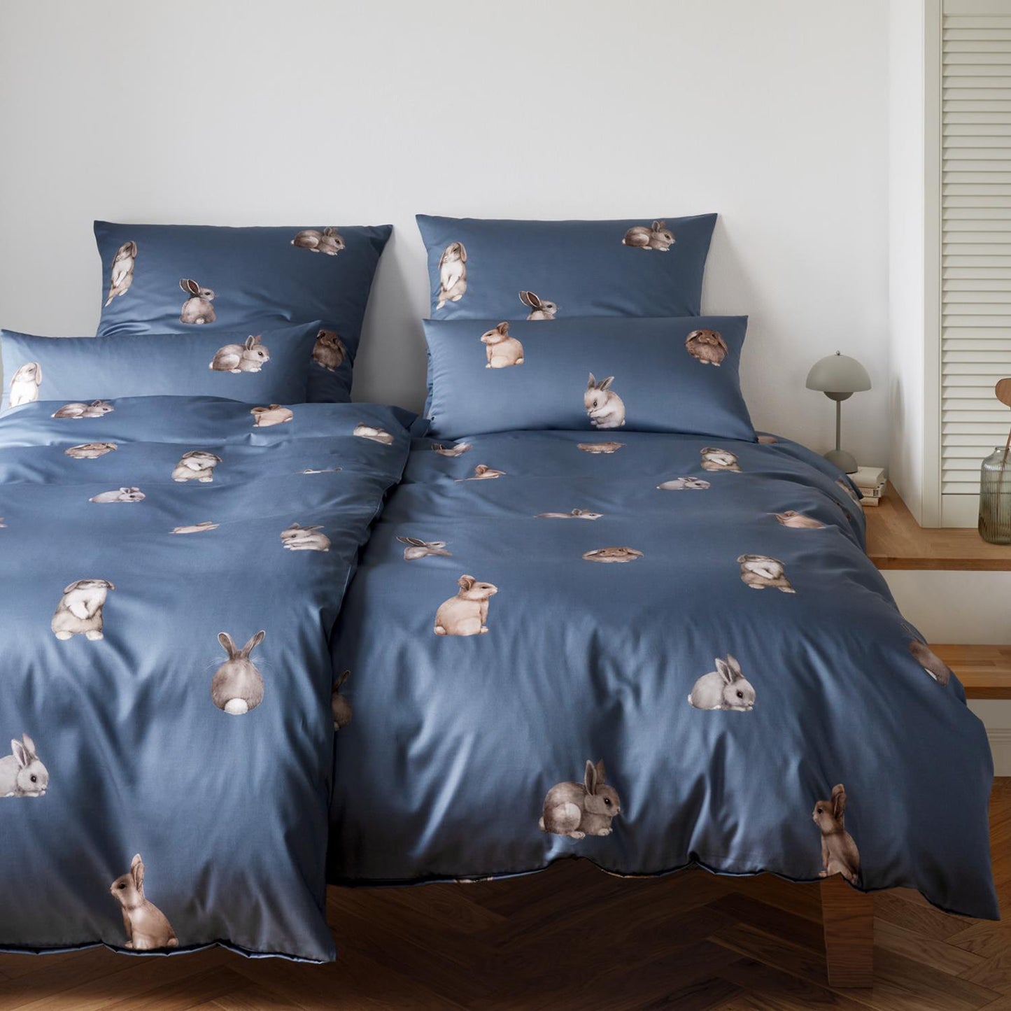 Elegante Mako Satin Bettwäsche Bunnies 24531-2 Kaninchen Blau 135x200