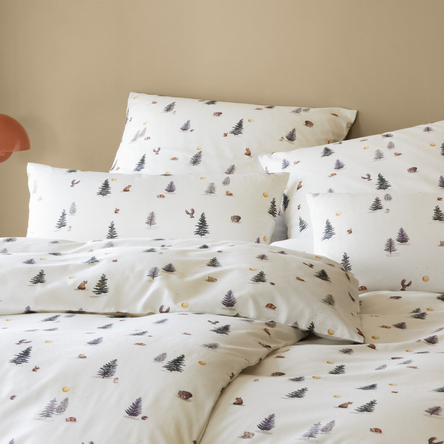 Elegante Flanell Bettwäsche Winterwald 26019-0 Waldtiere Weiß 135x200