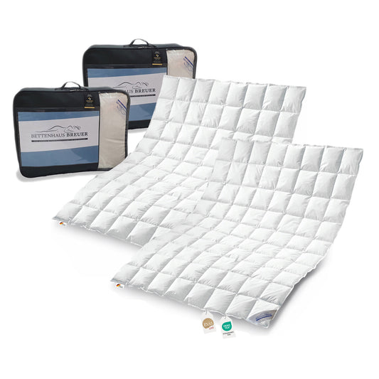 2 Bettdecken 135x200 mit zwei Taschen gefuellt mit leichten Daunen und Federn deshlb eine Sommerbettdecke