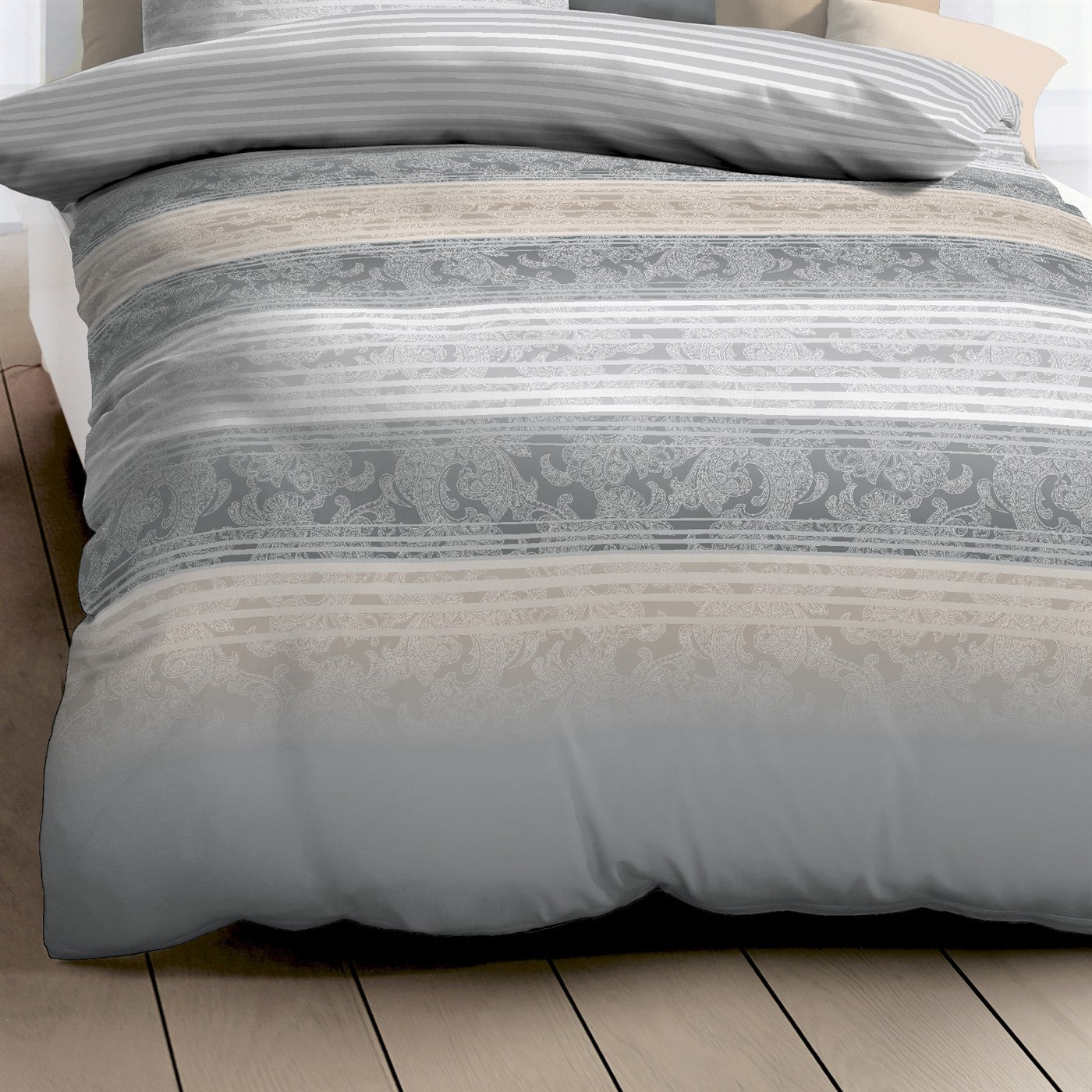 Bettwäsche Mako Satin Palace Silber mit Streifenmuster 135 x 200 cm