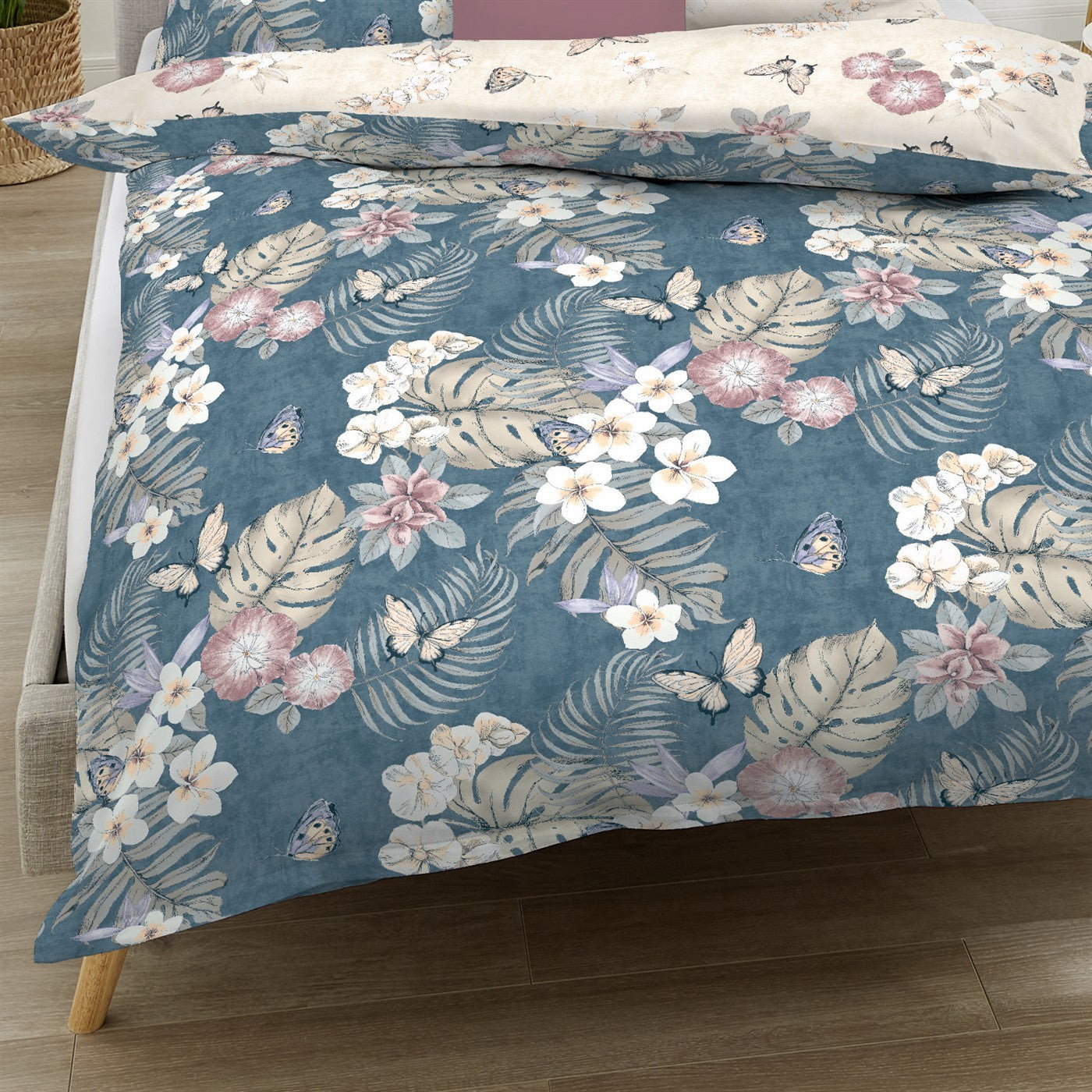 Bettwäsche Mako Satin Pina Colada Blau mit Blumenmuster 135 x 200 cm