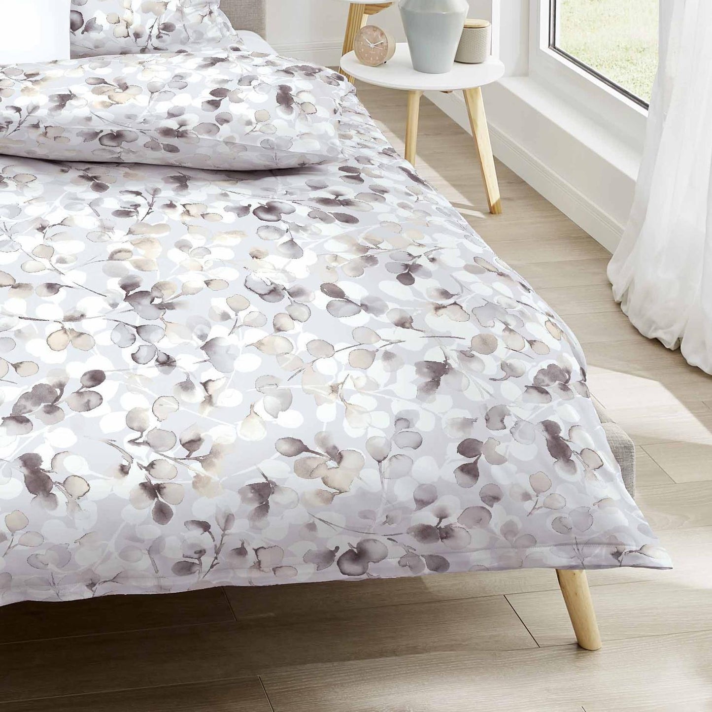 Bettwäsche Kaeppel Satin 565-639 Stein grau beige Blätter 135x200