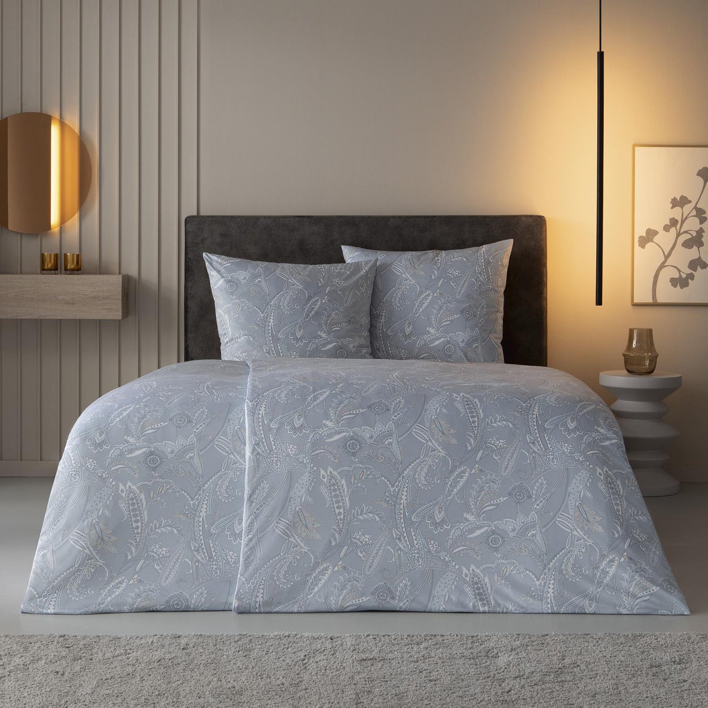 Luxuriöse Bettwäsche aus hautsympathischer Interlock Jersey – gemachtes Bett im Design Amelie, ideal für Allergiker.