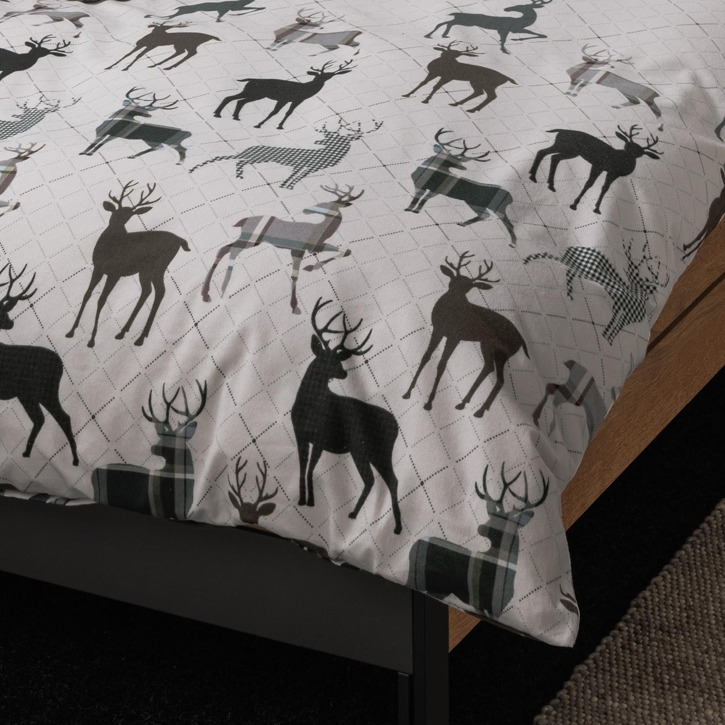 Janine Feinbiber Bettwäsche Davos 65180-06 Hirsche Grau Grün 135x200