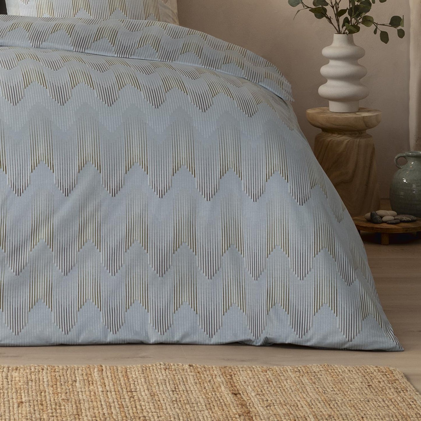 Detailaufnahme der hautsympathischer Interlock Jersey Bettwäsche Cielo – feinste Stoffstruktur und hochwertige Verarbeitung.