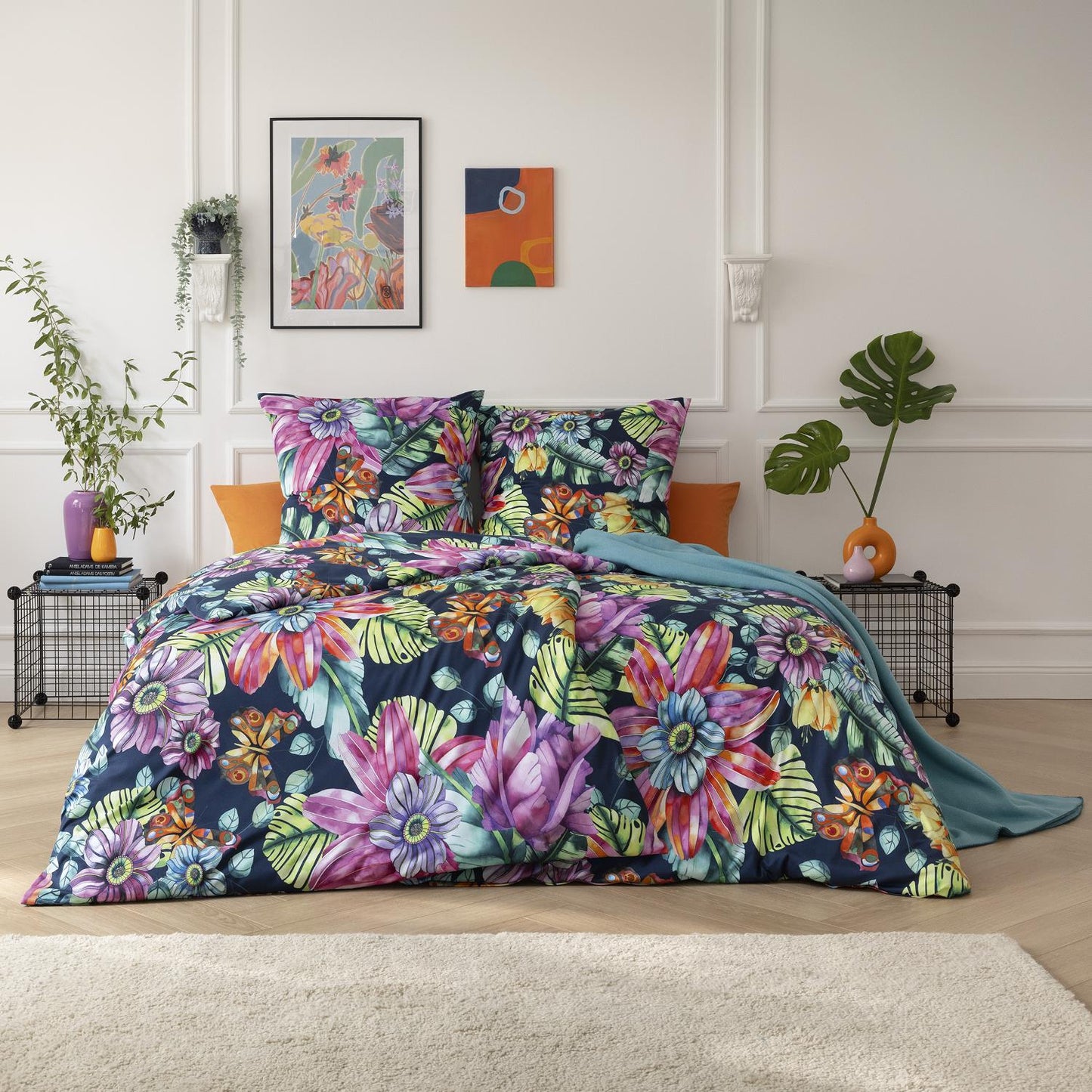 Luxuriöse Bettwäsche aus hautsympathischer Interlock Jersey – gemachtes Bett im Design Amarina, ideal für Allergiker.