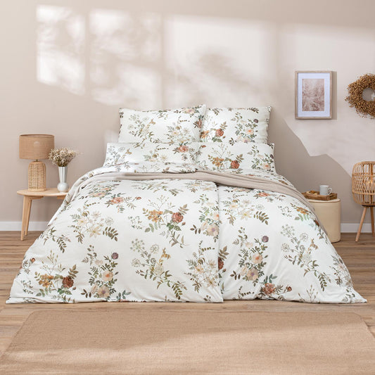 Luxuriöse Bettwäsche aus hautsympathischer Interlock Jersey – gemachtes Bett im Design Perla, ideal für Allergiker.