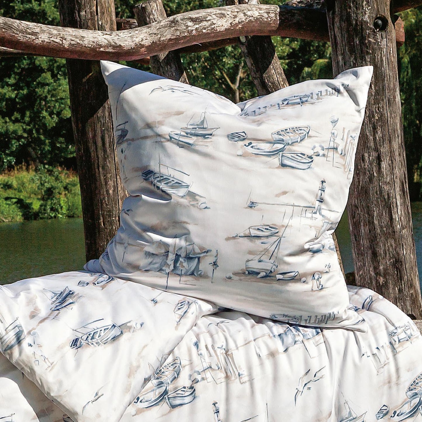 Janine Mako Satin Bettwäsche Moments 98101-02 Segelboot Blau 135x200