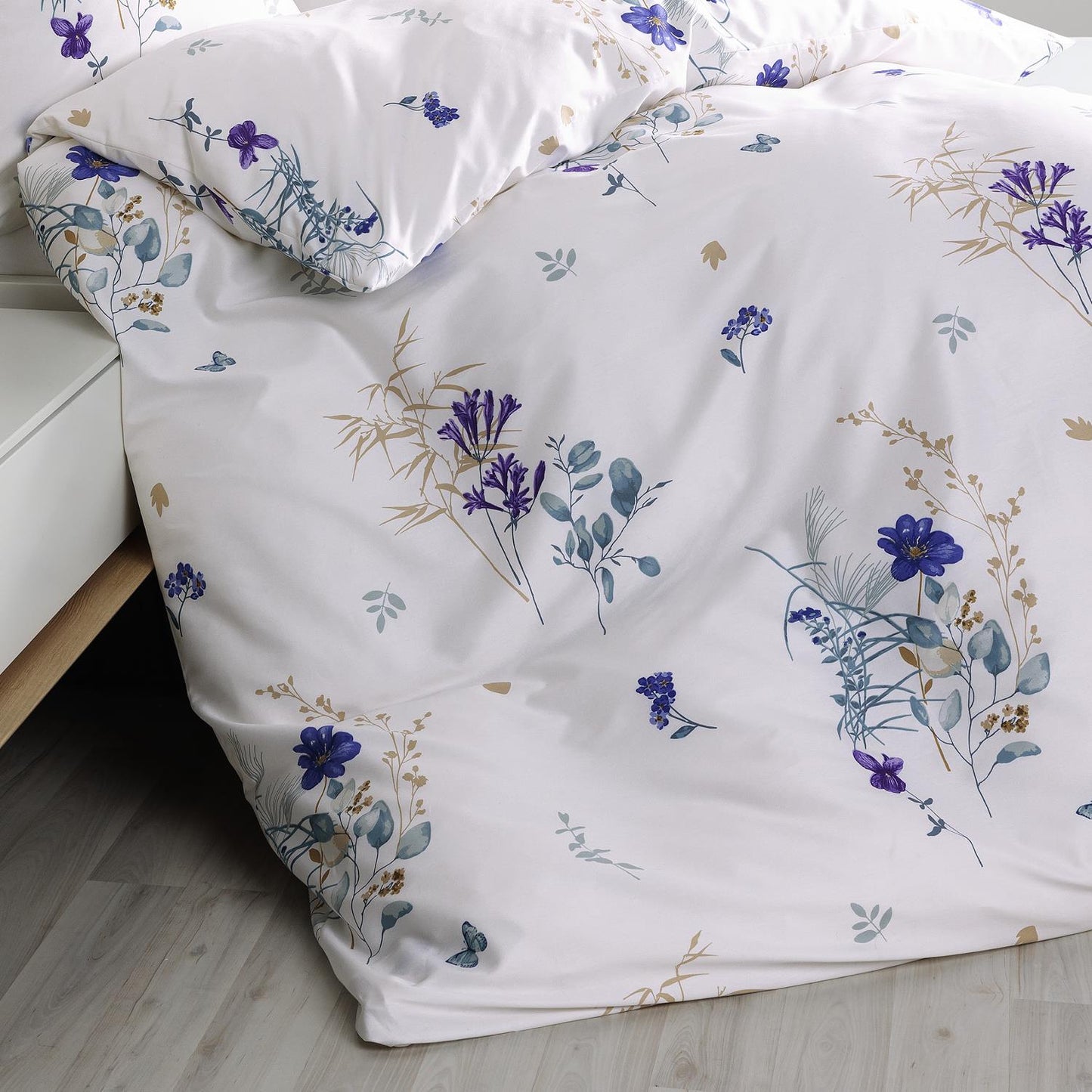 Janine Mako Satin Bettwäsche Moments 98122-02 Blumen Blau Lila 135x200