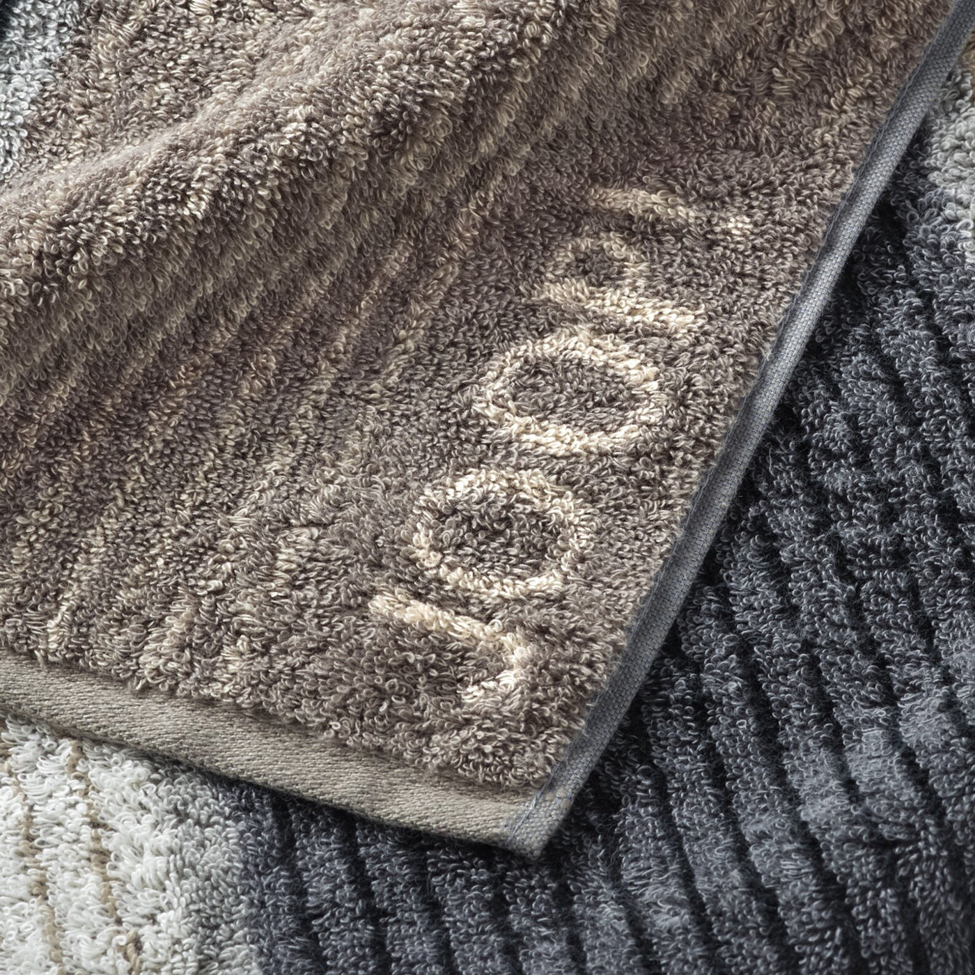 2 Stück Joop! Frottier Gästetuch 1658-70 Lines Graphit 30x50