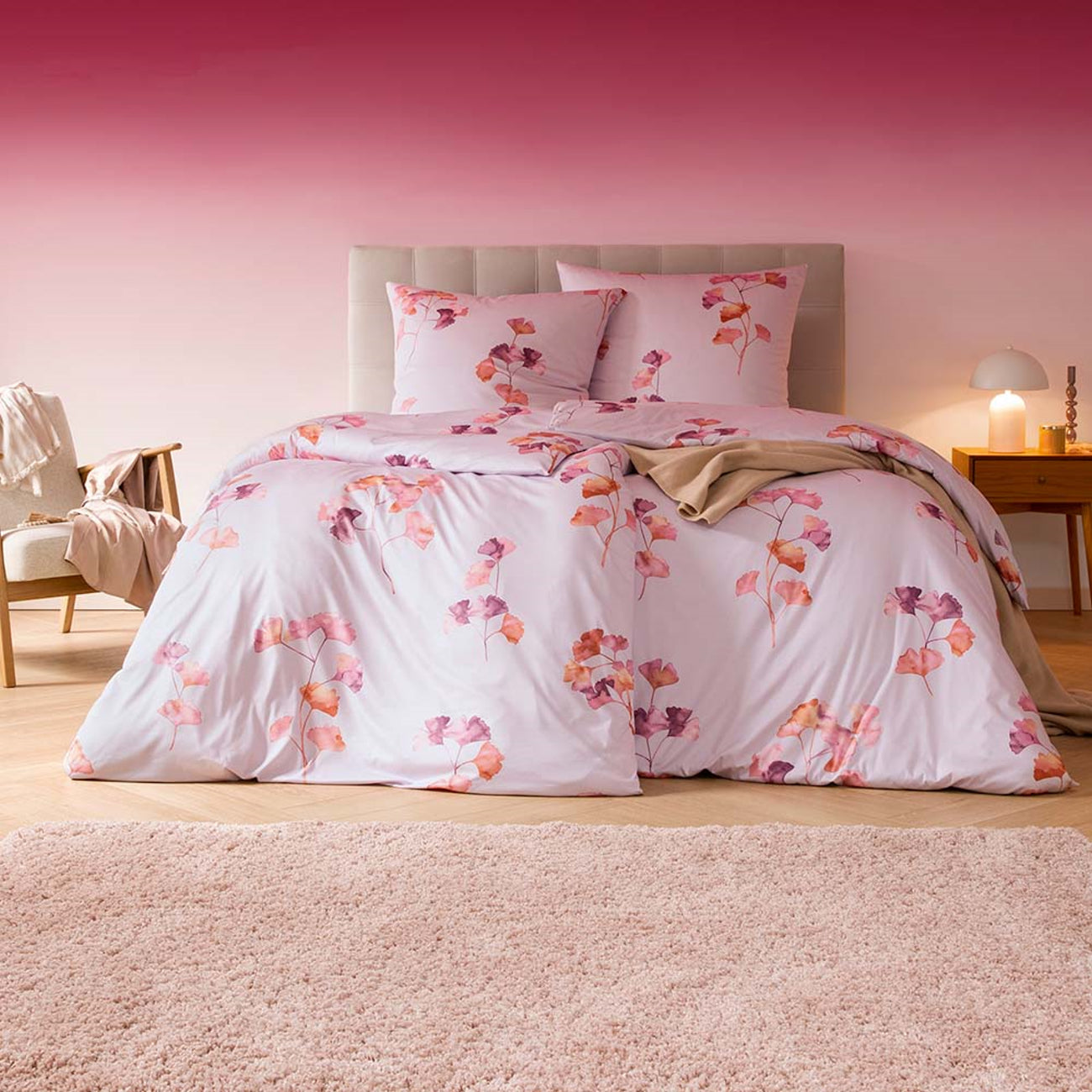 Luxuriöse Bettwäsche aus hautsympathischer Interlock Jersey – gemachtes Bett im Design Alma, ideal für Allergiker.
