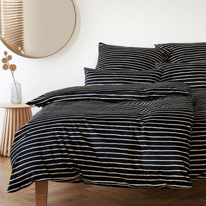 Bettwäsche Mako Satin Lines Schwarz mit Streifenmuster 135 x 200 cm