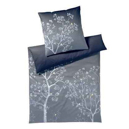 Bettwäsche Mako Satin Autumn Garden Blau mit Baummotiv 135 x 200 cm