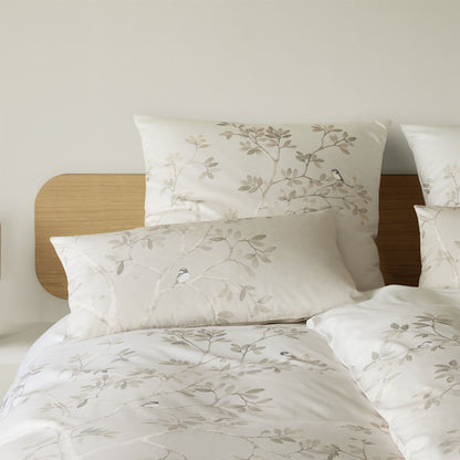Bettwäsche Mako Satin Autumn Garden Sand mit Baummotiv 135 x 200 cm