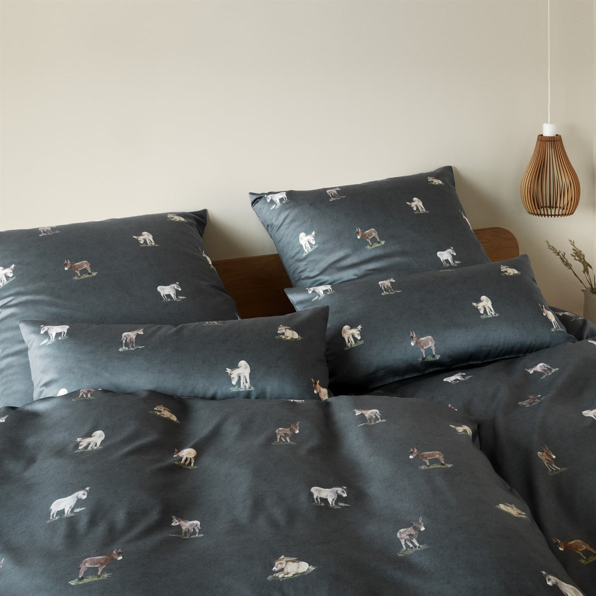 Bettwäsche Mako Satin Donkey Blau mit Tiermuster 135 x 200 cm