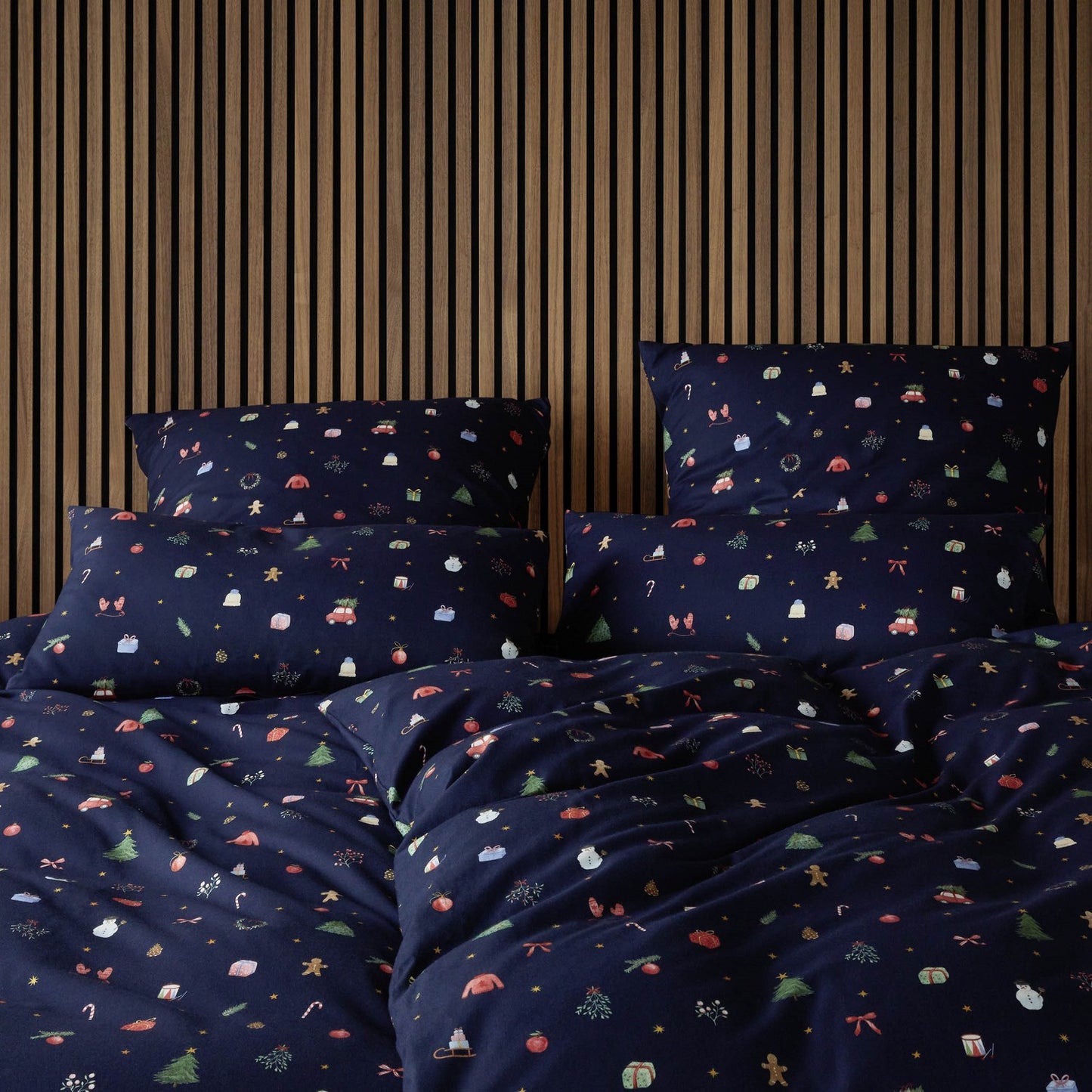 Bettwäsche Flanell Joyful Blau mit Weihnachtsmuster 135 x 200 cm