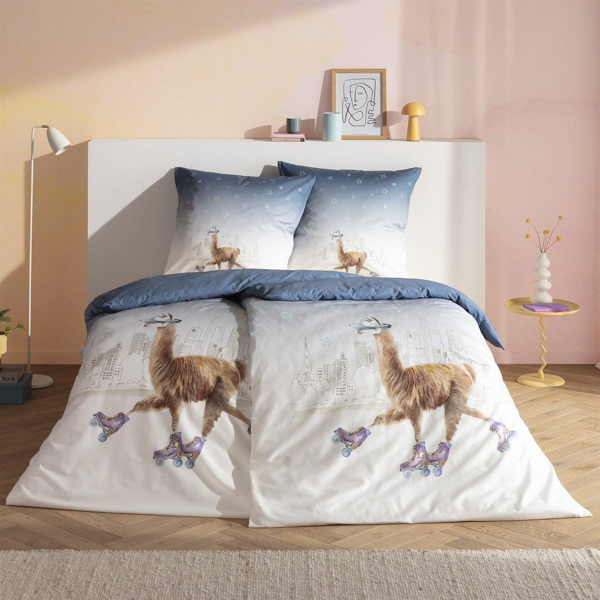 Bettwäsche Mako Satin City Lama Blau mit Tiermotiven 135 x 200 cm