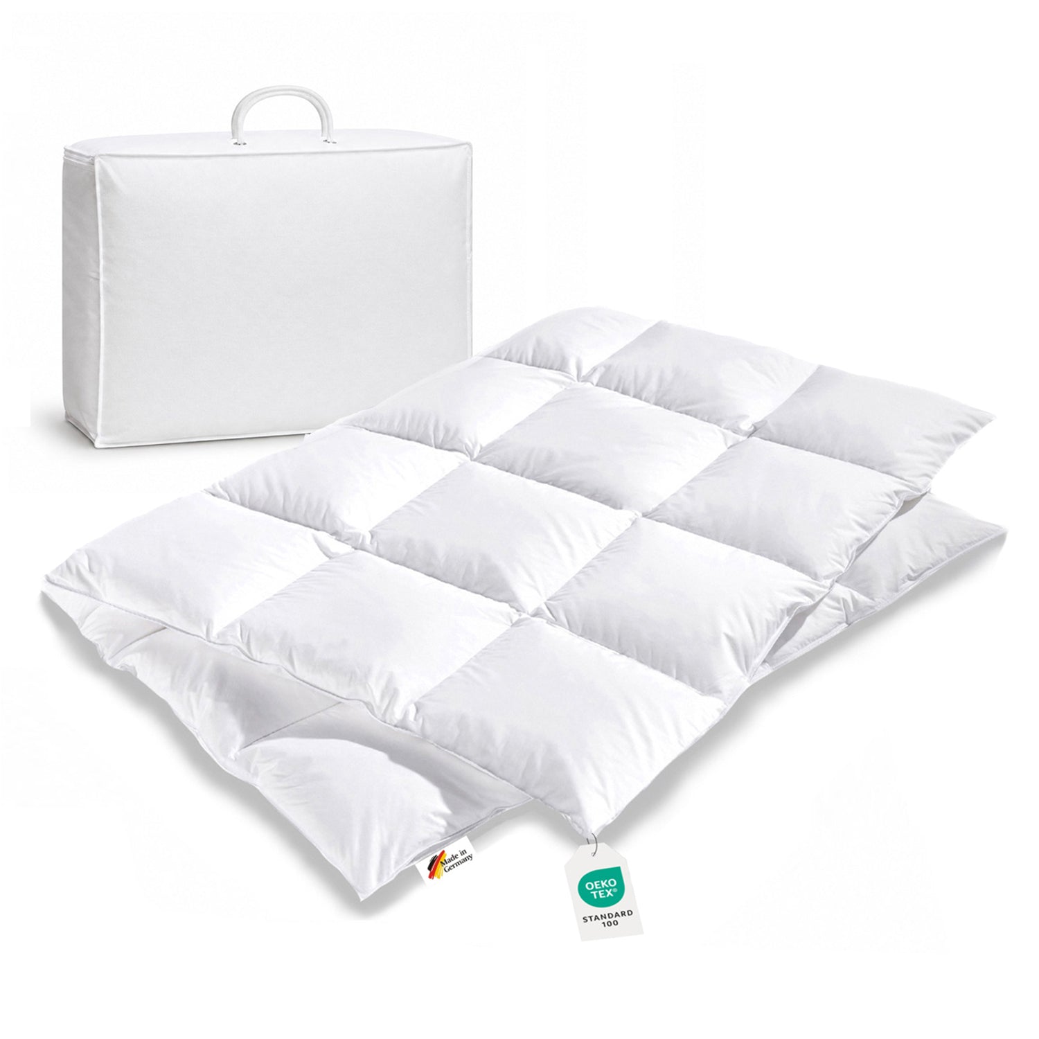 Eine gefaltete Bettdecke 155x220 Daunen Waermestufe fünf