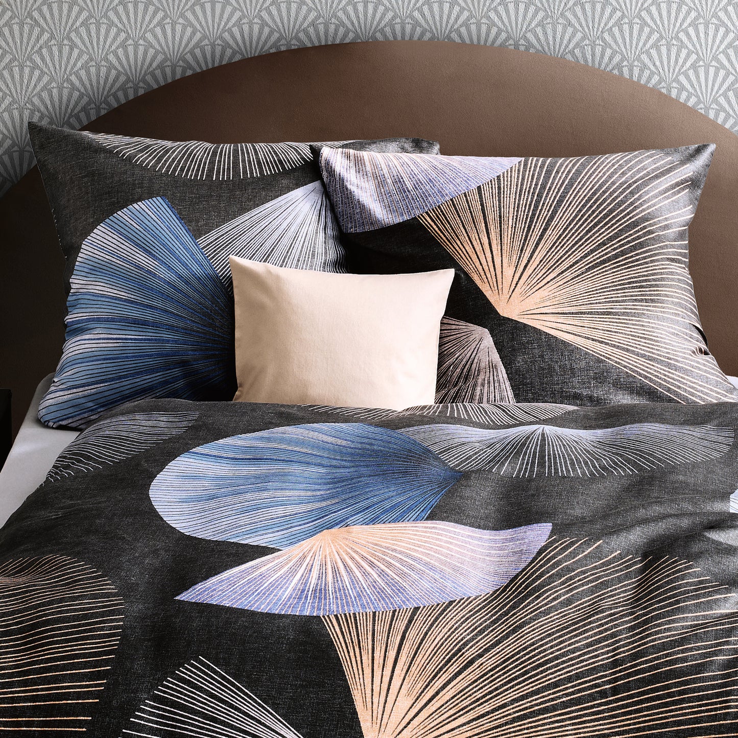 Bettwäsche Kaeppel Satin 540-10 Koya Fächer schwarz grau blau 135x200