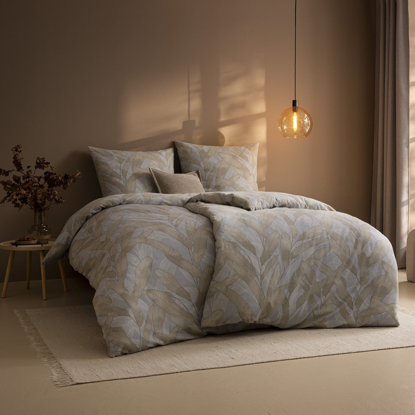Estella Edelflanell Bettwäsche Pera 5480-810 Blätter grau sand 135x200