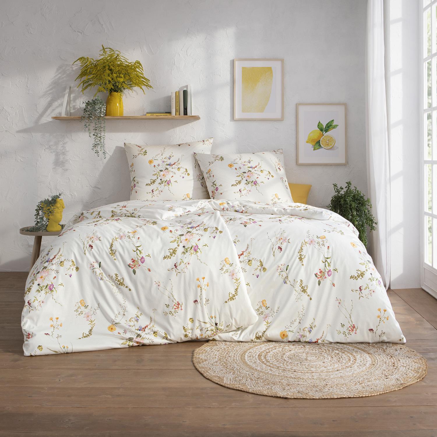 Luxuriöse Bettwäsche aus hautsympathischer Interlock Jersey – gemachtes Bett im Design Leoni, ideal für Allergiker.