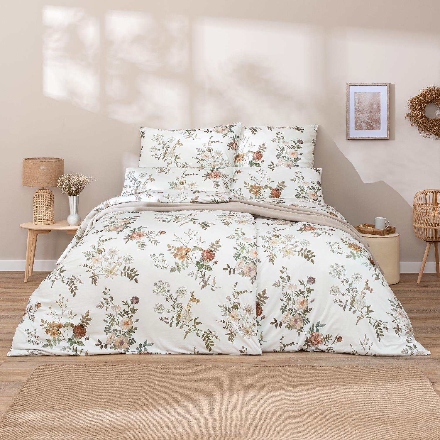 Luxuriöse Bettwäsche aus hautsympathischer Interlock Jersey – gemachtes Bett im Design Perla, ideal für Allergiker.