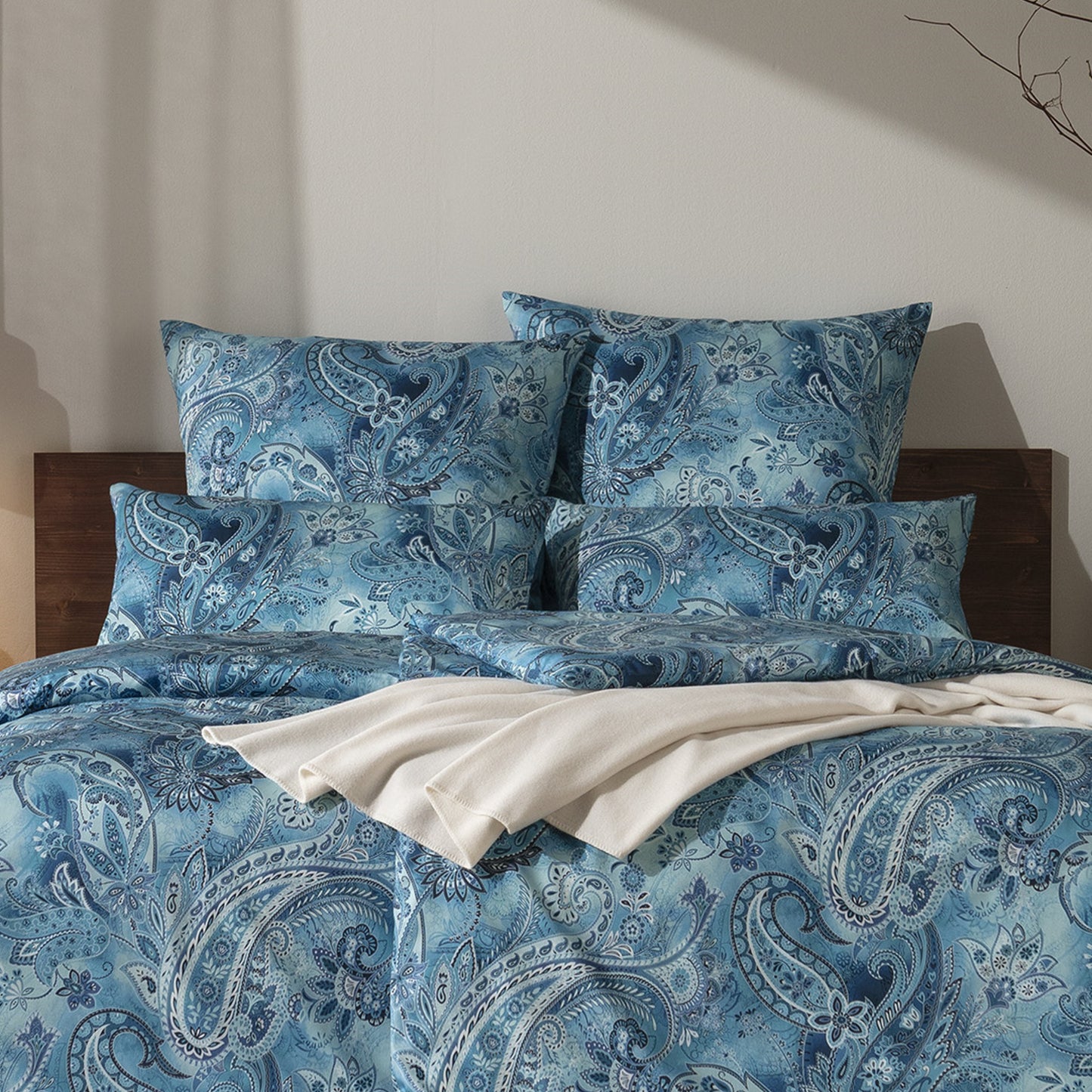 Estella Mako Satin Bettwäsche Rhea 7633-605 Paisley dunkelblau 135x200