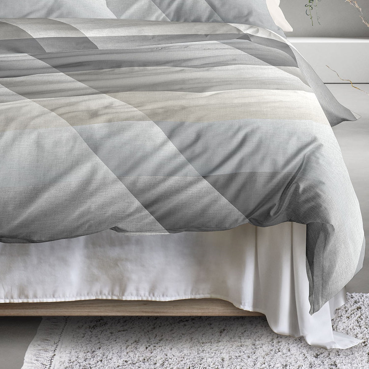 Bettwäsche Mako Satin Wave Grau mit Streifenmuster 135 x 200 cm
