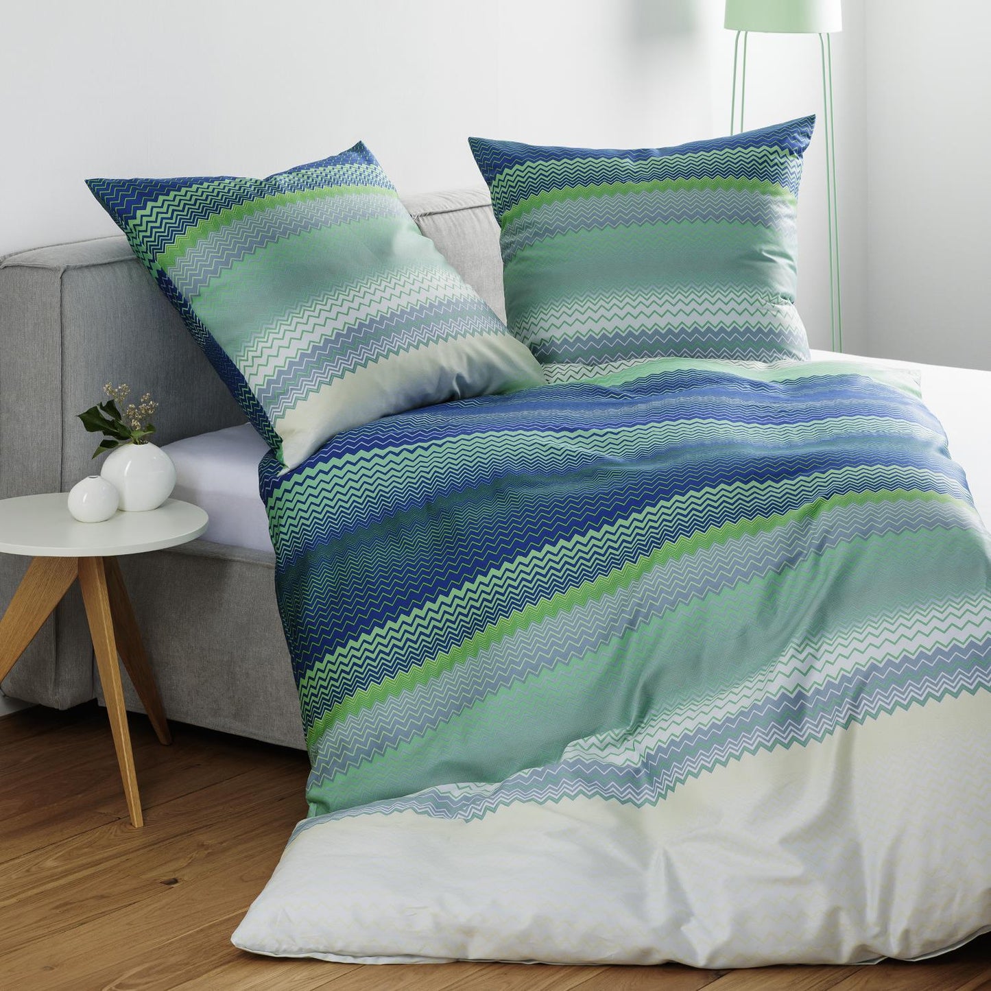 Janine Mako Satin Bettwäsche Moments 98120-02 Zick-Zack Blau 135x200