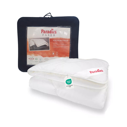 eine gefaltete Bettdecke mit Tasche 135x200 Ganzjahresdecke waschbar Rautensteppung